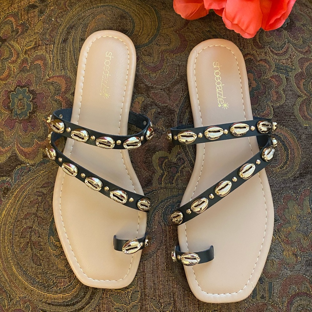 Hot Host Pick 🌺💐 Cedrica Embellished Flat Sandal